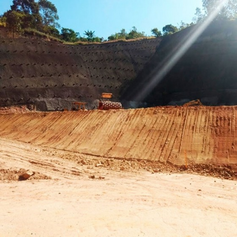 Compactação de Terreno Vila Guilherme - Máquina para Compactar Solo