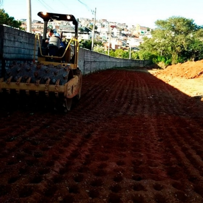 Empresa Que Faz Aterro Terraplanagem Alto da Lapa - Terraplanagem de um Terreno