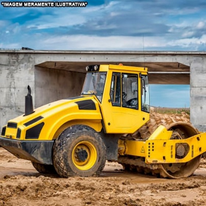 Máquina de Compactar Solo Pacaembu - Compactação do Terreno